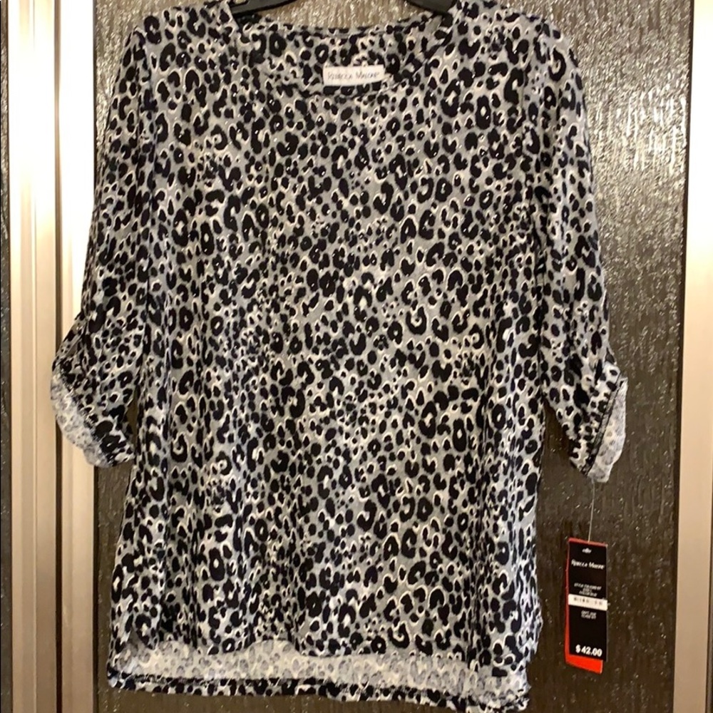 NWT leopard print top size Large